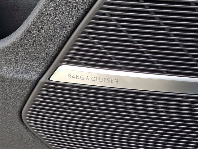 New 2026 Audi SQ7 Prestige image 17