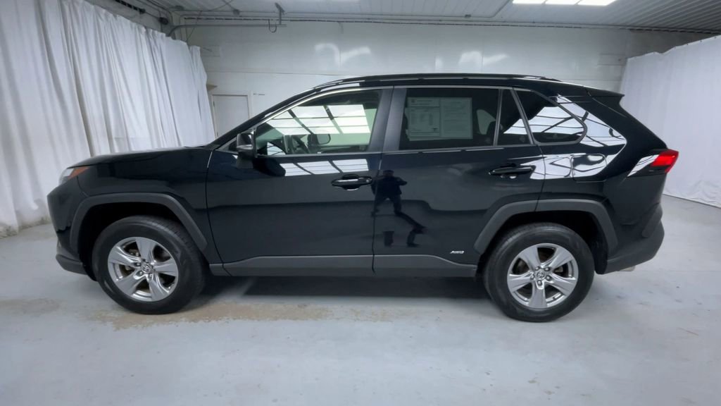 Certified 2023 Toyota RAV4 XLE image 21