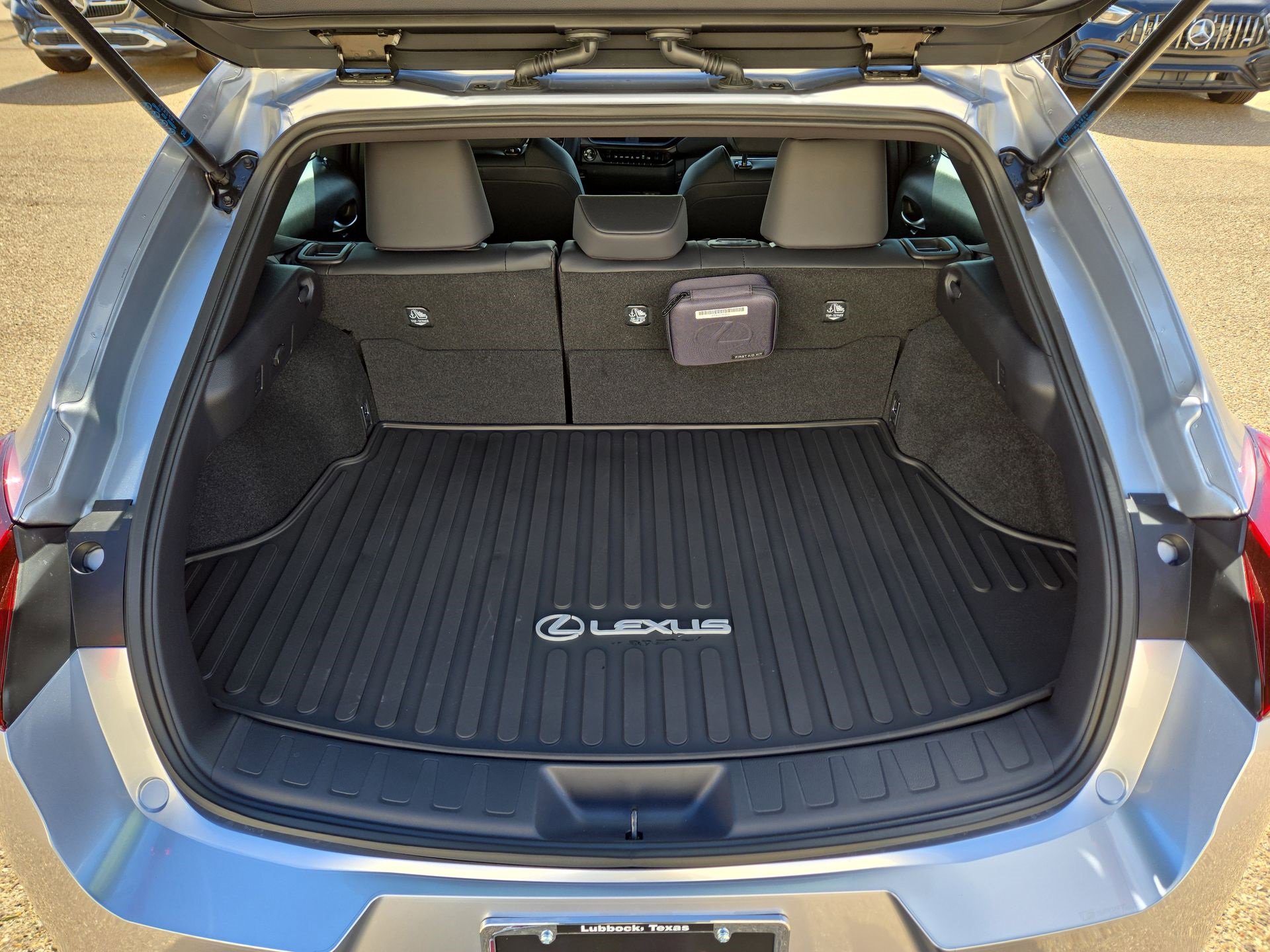 New 2025 Lexus UX 300h FWD image 12