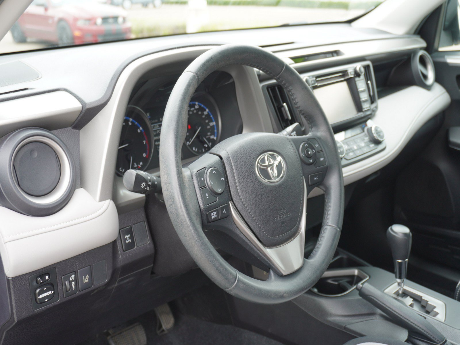 Used 2017 Toyota RAV4 XLE w/ Plus Special Value Package AWD/4WD image 33