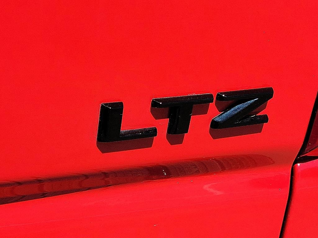 Used 2024 Chevrolet Silverado 3500 LTZ w/ LTZ Plus Package AWD/4WD image 9