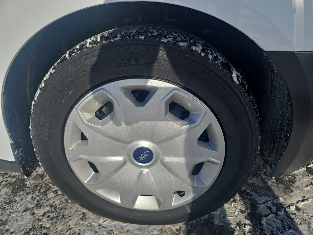 Used 2017 Ford Transit Connect XL image 32