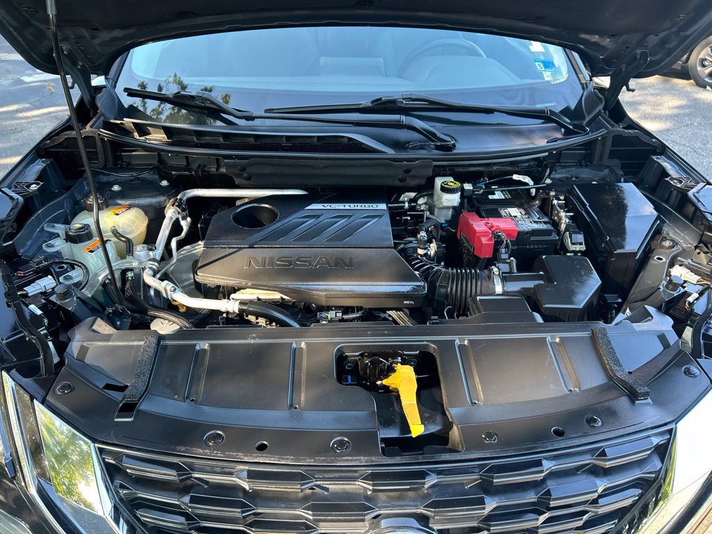Used 2023 Nissan Rogue SV FWD image 11