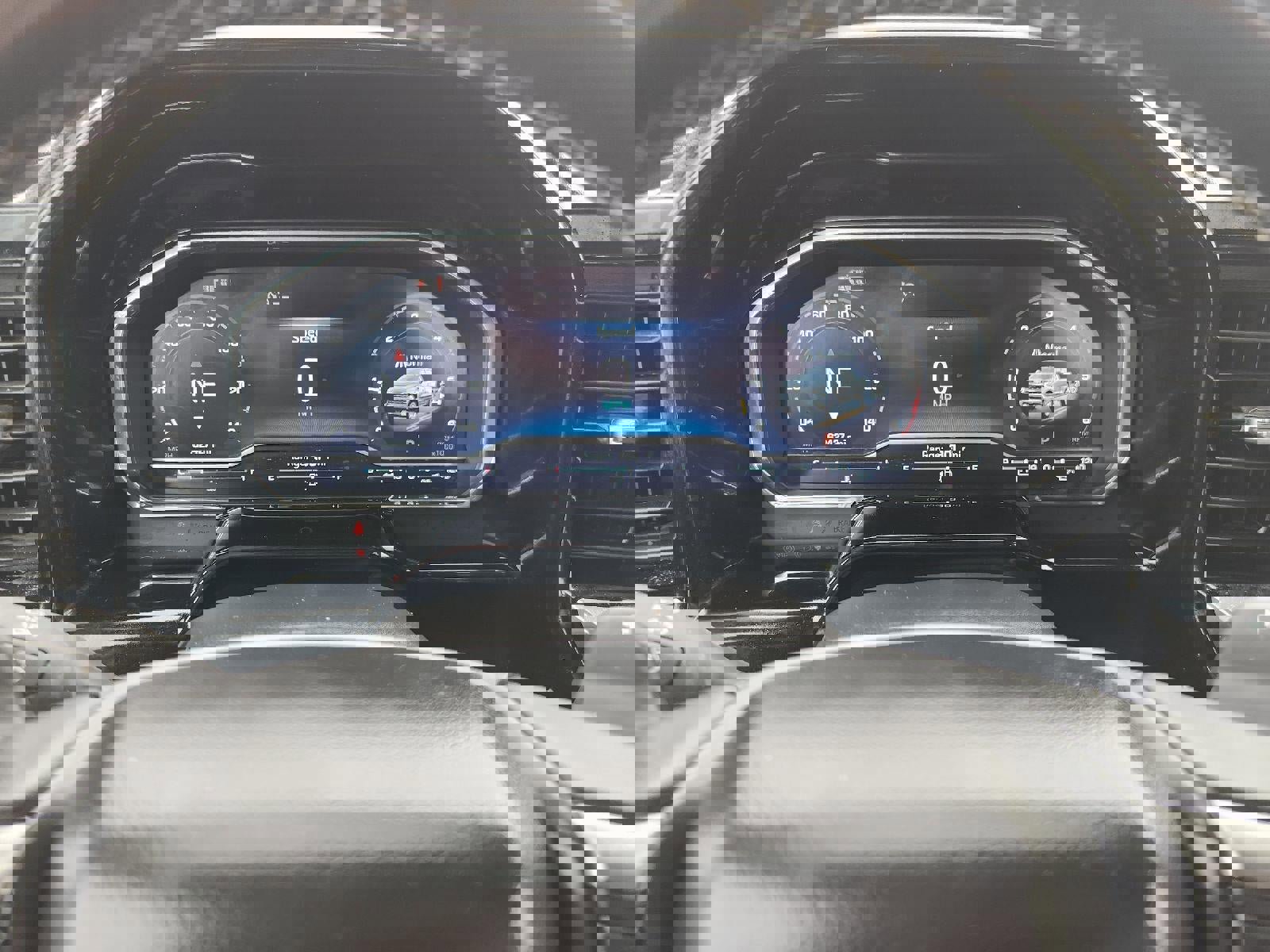 Used 2025 Chevrolet Silverado 1500 LT image 11