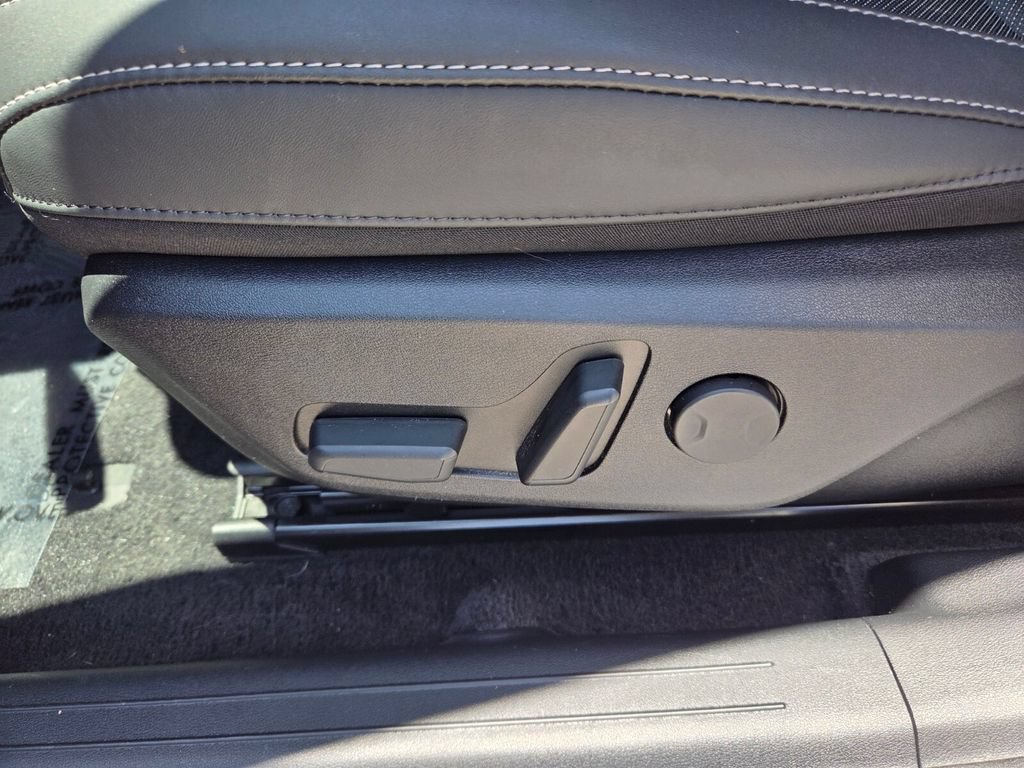 Used 2024 Kia EV6 Light RWD image 5