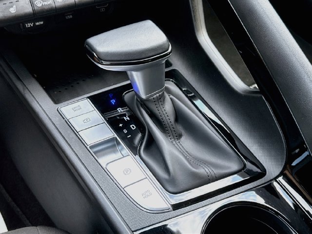 Used 2023 Hyundai Elantra SEL w/ Convenience Package FWD image 18