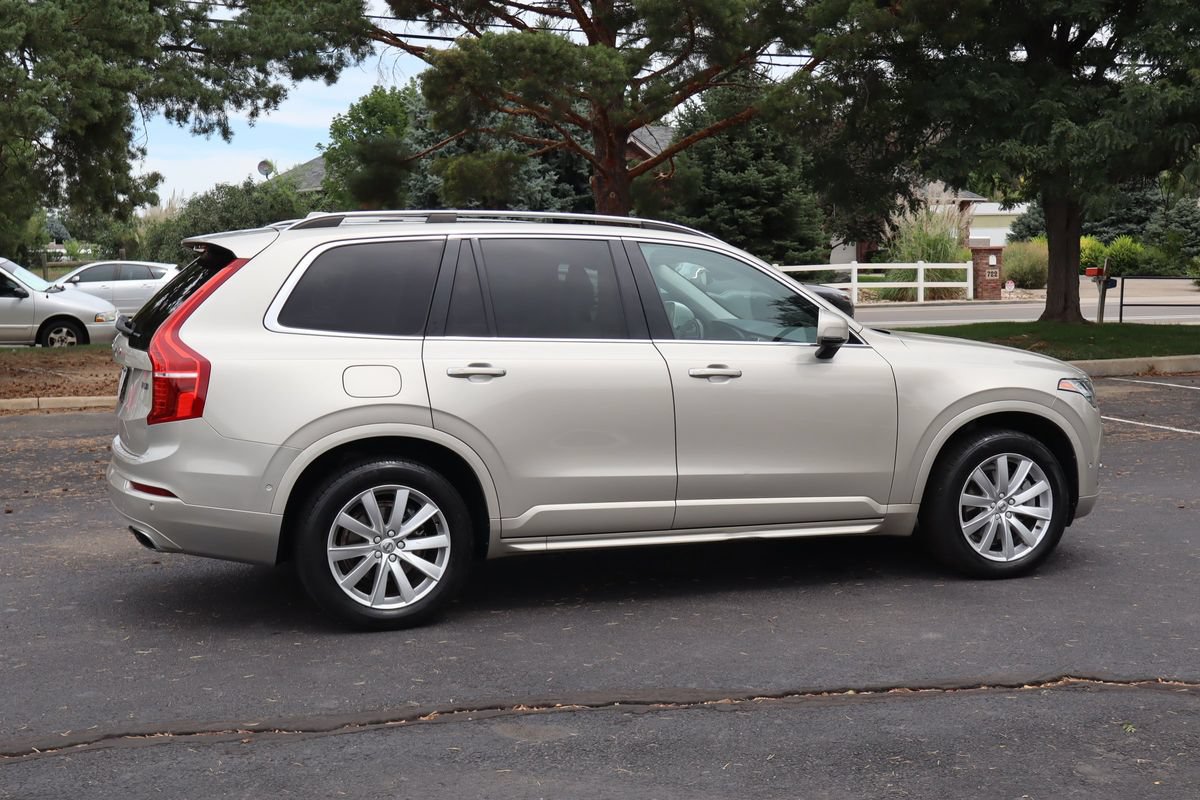 Used 2016 Volvo XC90 T6 Momentum w/ Momentum Plus Package AWD/4WD image 4