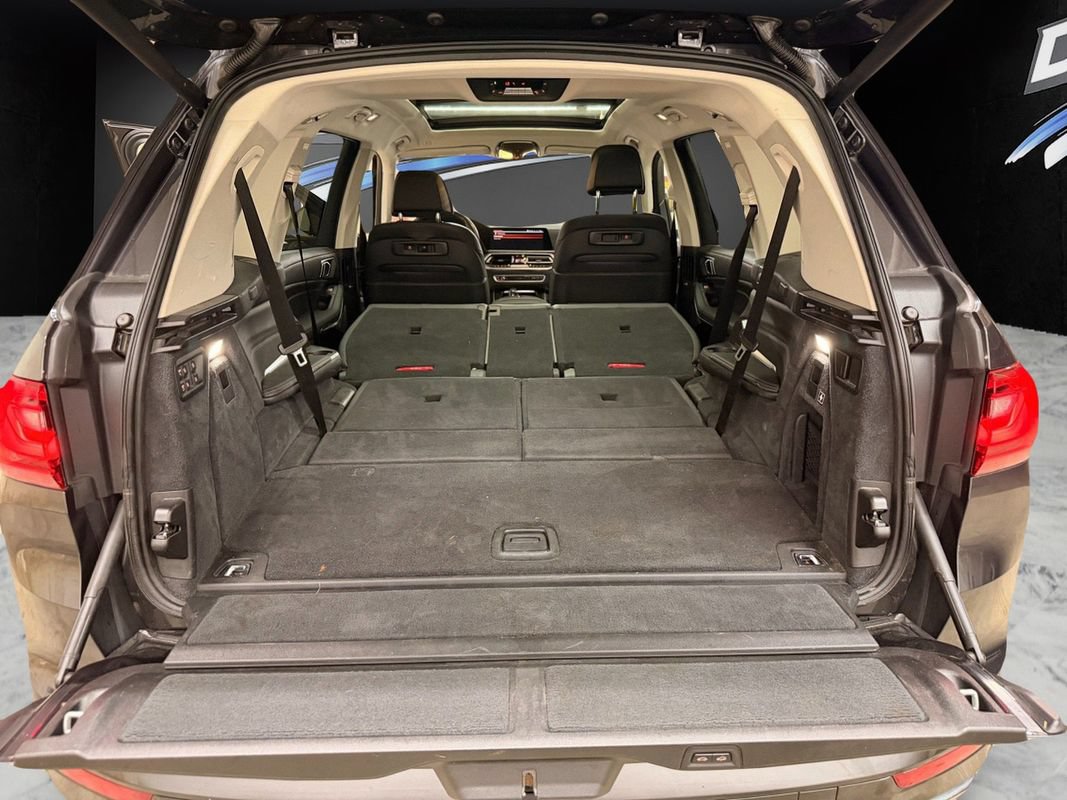 Used 2019 BMW X7 xDrive50i w/ Cold Weather Package AWD/4WD image 33
