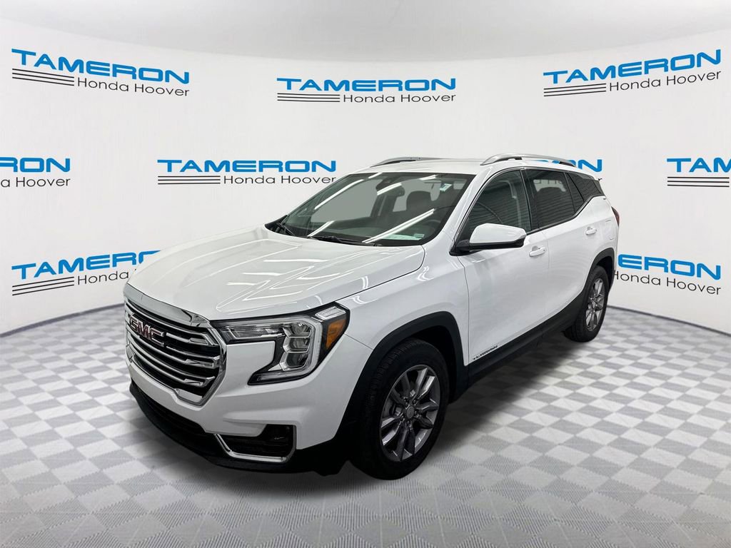 Used 2024 GMC Terrain SLT FWD image 1