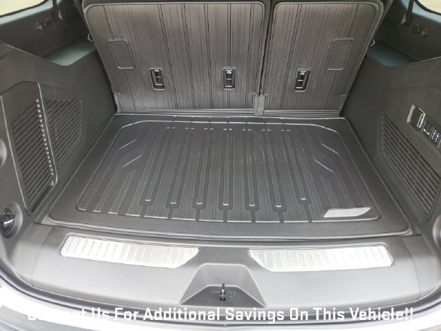 New 2027 GMC Yukon XL AT4 w/ AT4 Premium Plus Package AWD/4WD image 24