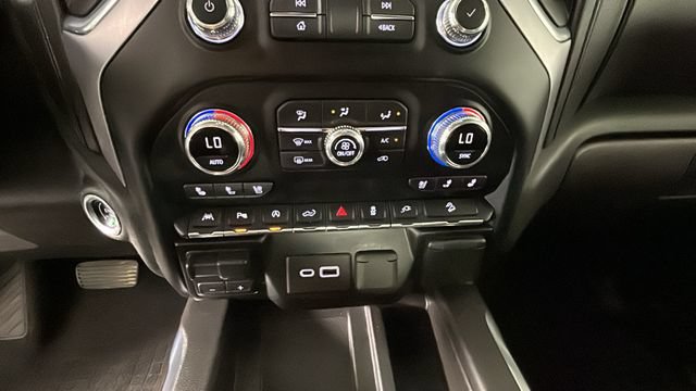 Used 2020 GMC Sierra 1500 SLT w/ SLT Premium Plus Package AWD/4WD image 22
