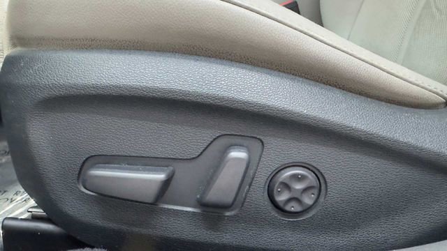 Used 2015 Hyundai Sonata Limited w/ Option Group 05 image 22