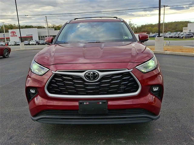 Used 2023 Toyota Highlander XLE image 9