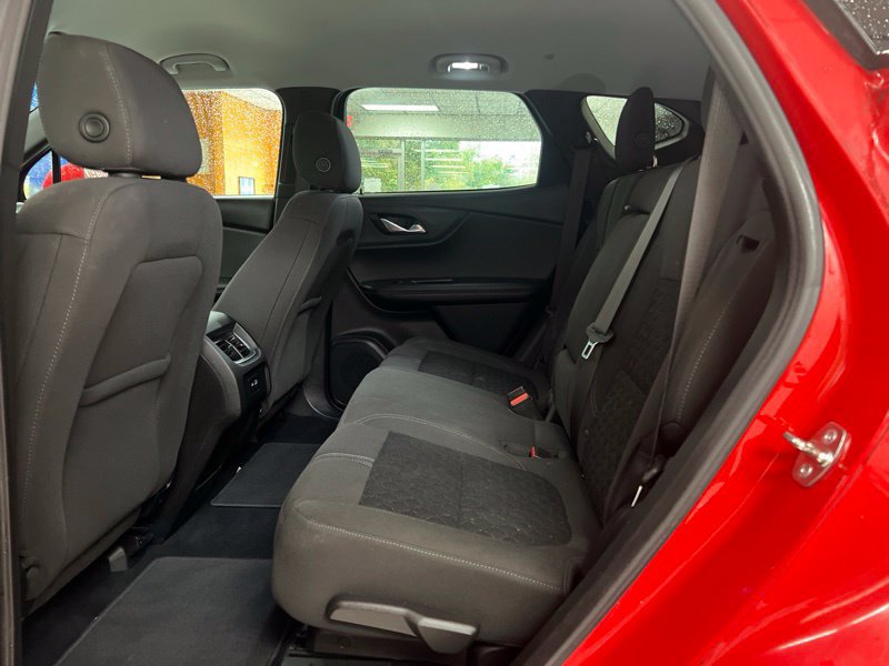 Used 2019 Chevrolet Blazer LT FWD image 16