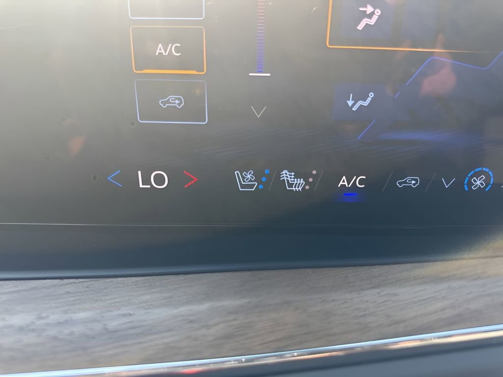 Used 2025 Chevrolet Tahoe High Country w/ Sun And Tow Package image 25