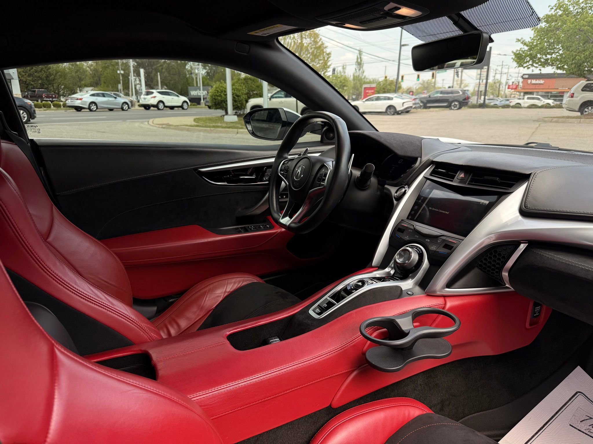 Used 2017 Acura NSX image 29