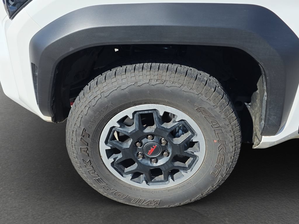 Used 2025 Toyota 4Runner TRD Off-Road Premium AWD/4WD image 4