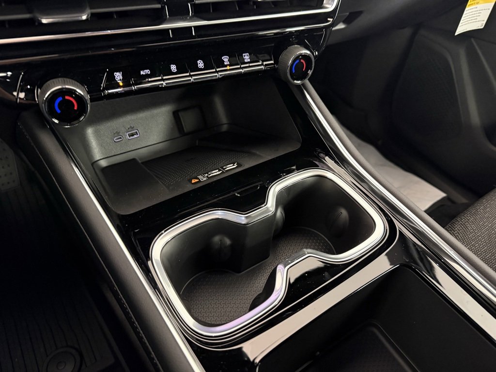 New 2026 Chevrolet Traverse LT w/ Driver Confidence Package image 27