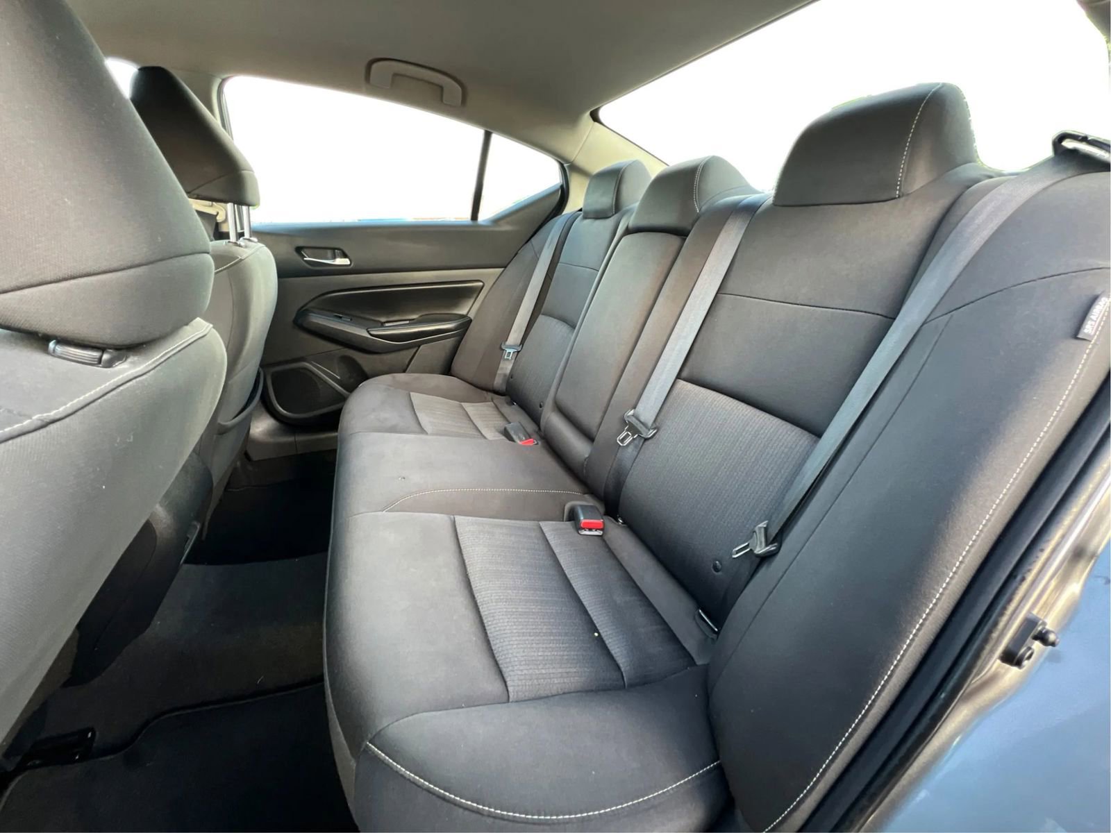 Used 2022 Nissan Altima 2.5 SV FWD image 17