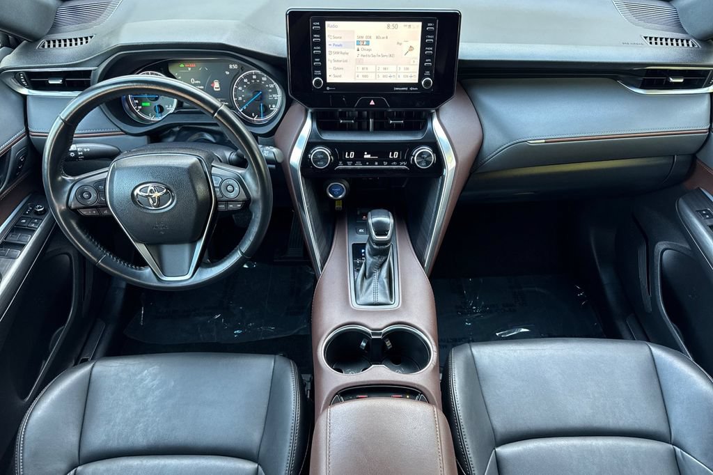 Certified 2022 Toyota Venza XLE AWD/4WD image 12