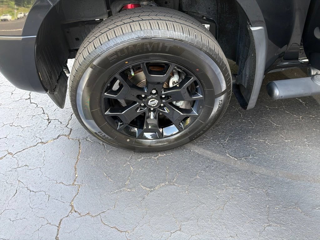 Used 2021 Nissan Frontier SV w/ Midnight Edition Floor Mats AWD/4WD image 18