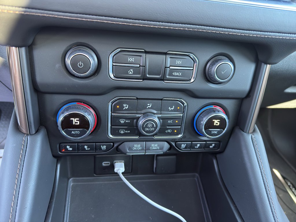 Used 2024 Chevrolet Tahoe High Country image 17