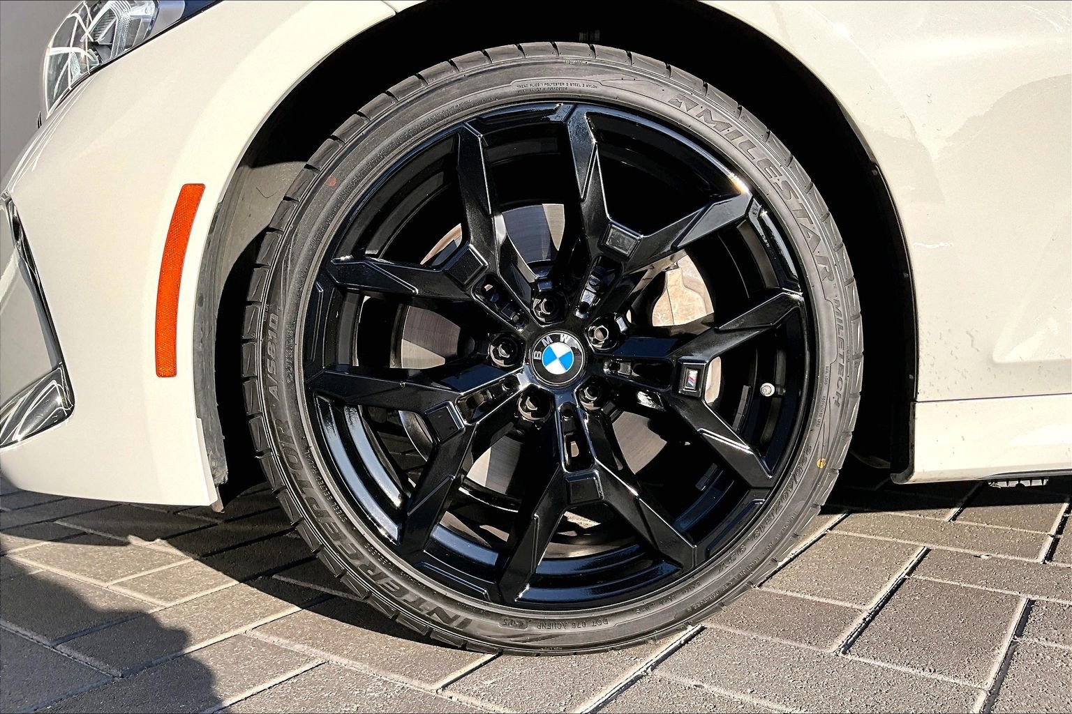 Used 2025 BMW 330i xDrive Sedan image 9