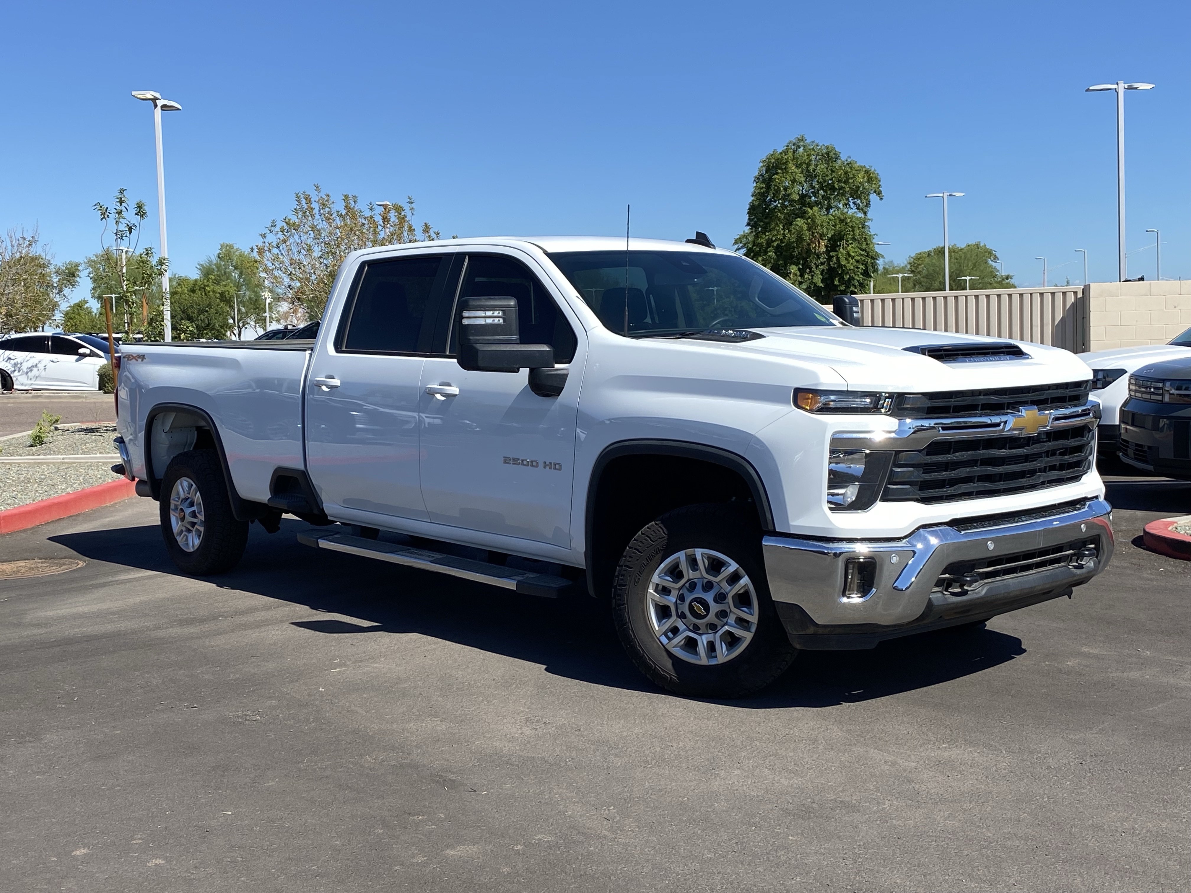 Used 2025 Chevrolet Silverado 2500 LT w/ Safety Package AWD/4WD image 31
