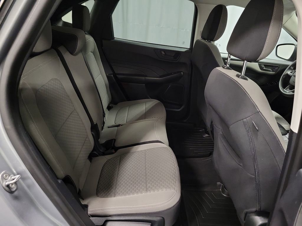 Used 2022 Ford Escape SE image 23