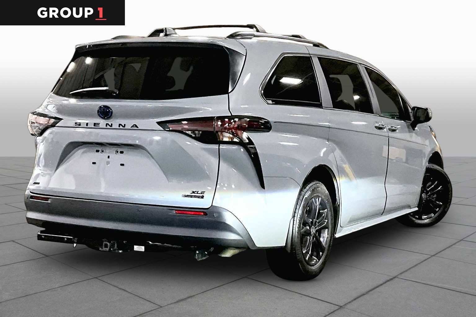 Certified 2024 Toyota Sienna XLE Woodland Edition AWD/4WD image 13