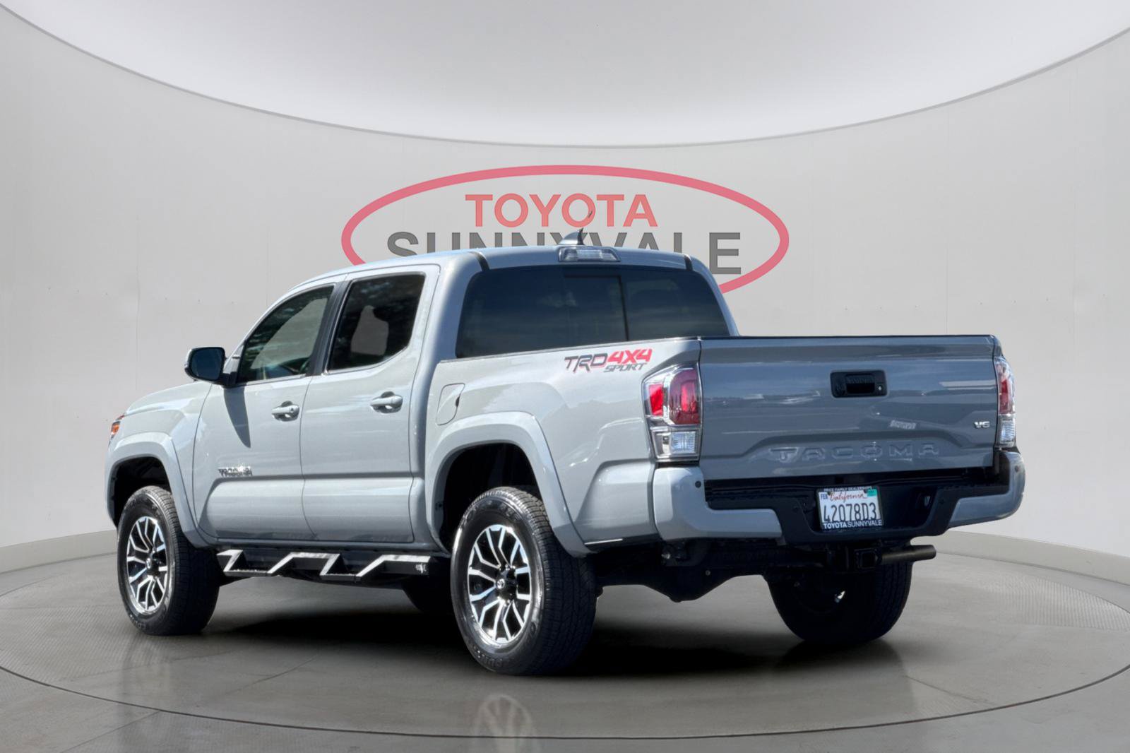 Certified 2021 Toyota Tacoma TRD Sport w/ TRD Premium Sport Package AWD/4WD image 8