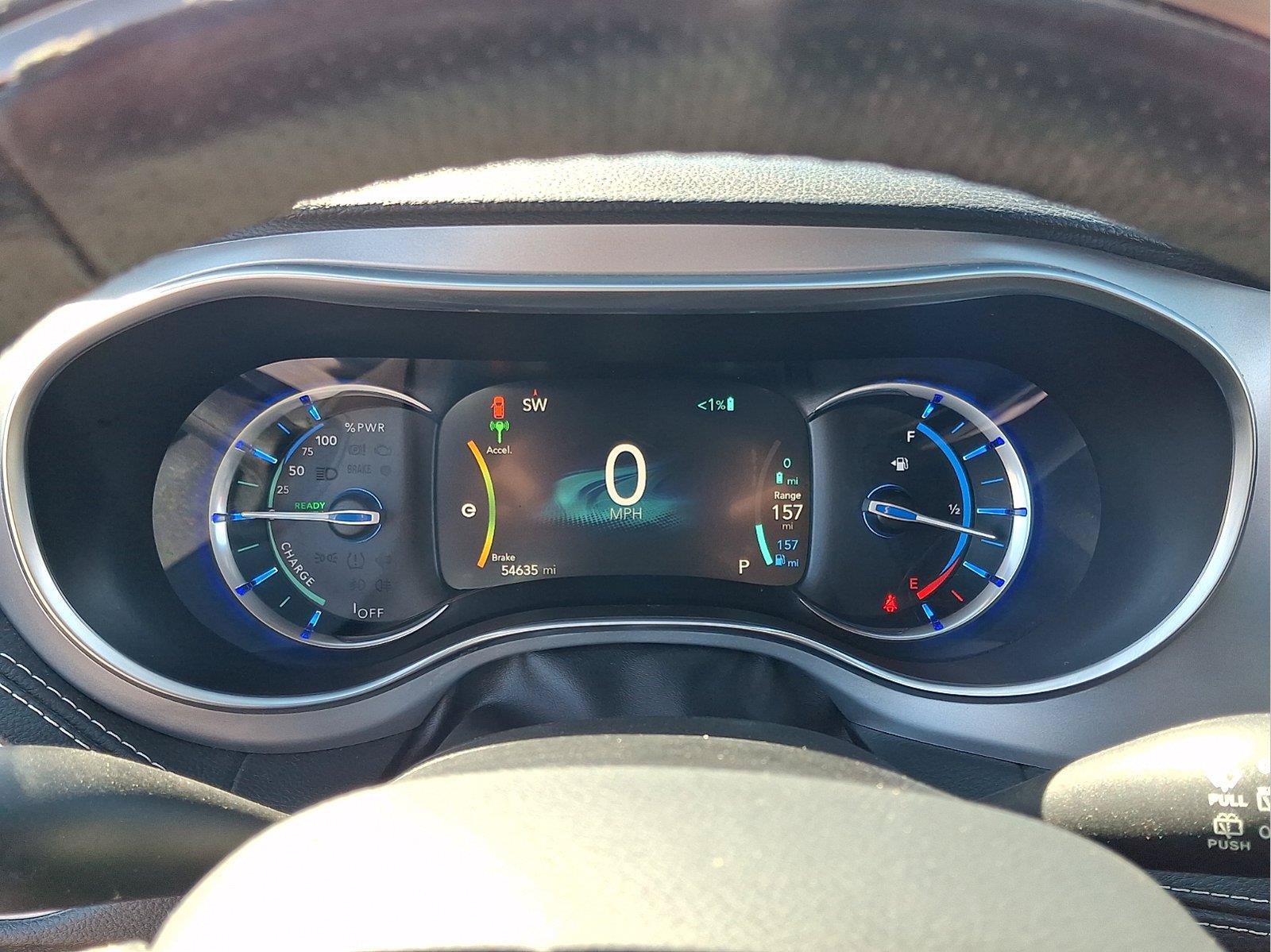 Used 2020 Chrysler Pacifica Limited w/ Advanced Safetytec Group FWD image 21