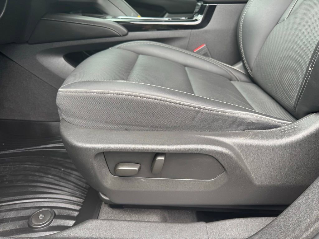 Used 2023 Buick Envision Essence FWD image 6