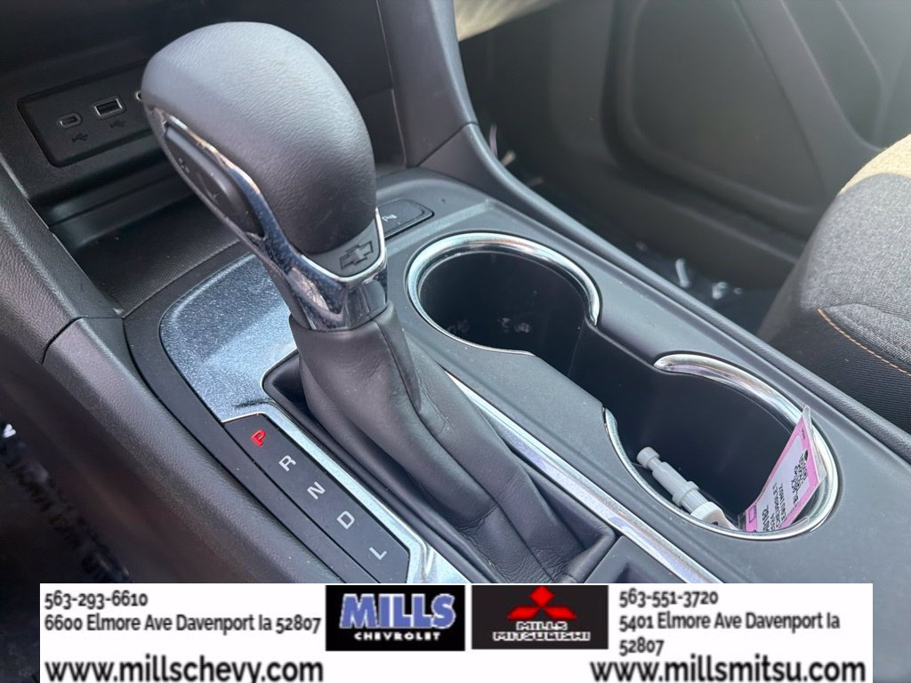 Used 2024 Chevrolet Equinox LT FWD image 18