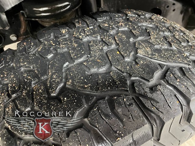 Used 2020 Jeep Wrangler Unlimited Sahara w/ Uconnect 4C Nav & Sound Group image 8