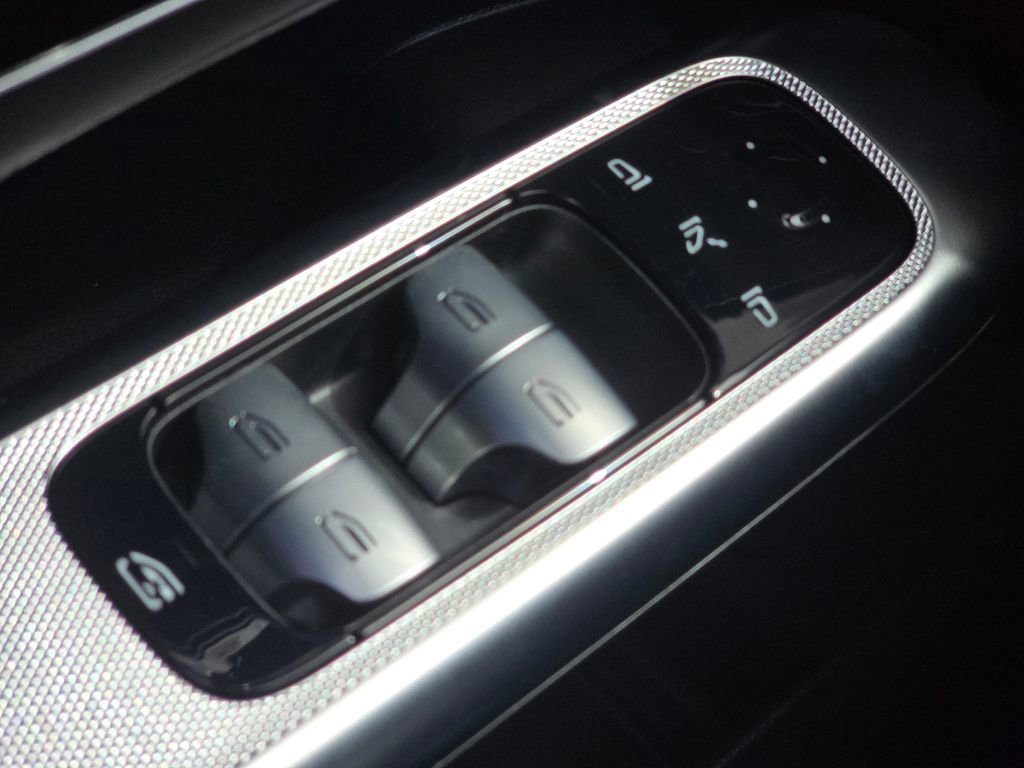 New 2026 Mercedes-Benz GLC 43 AMG 4MATIC image 29