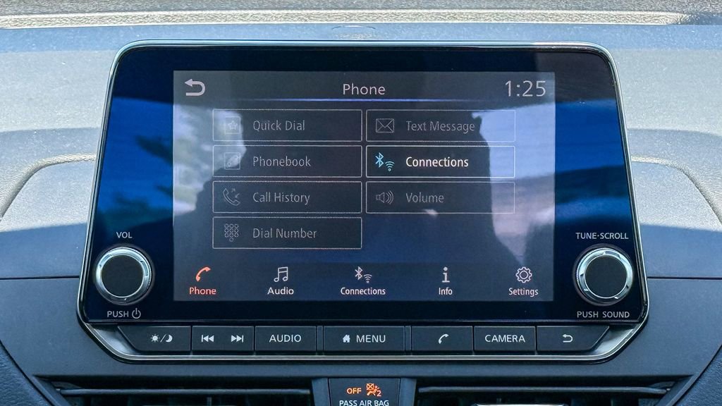 Used 2022 Nissan Altima 2.5 SR w/ Midnight Edition Package FWD image 14