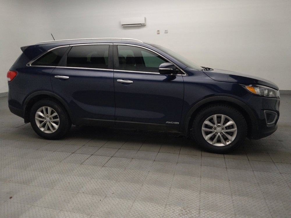 Used 2017 Kia Sorento AWD image 11