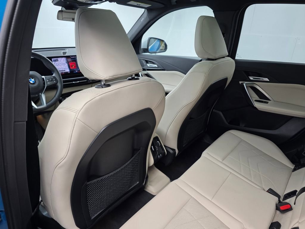Certified 2023 BMW X1 xDrive28i w/ Convenience Package image 15