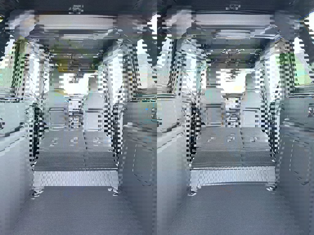 New 2025 Ford Bronco Outer Banks image 38