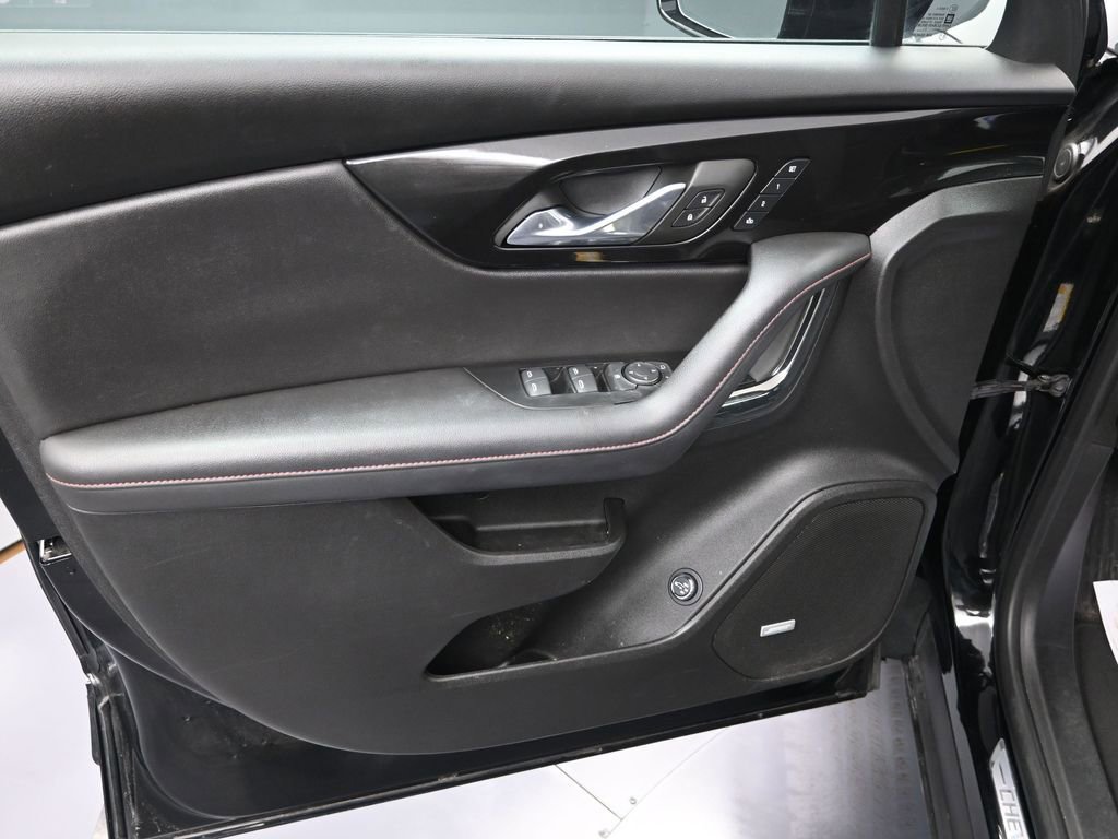 Used 2023 Chevrolet Blazer RS w/ Enhanced Convenience Package image 10