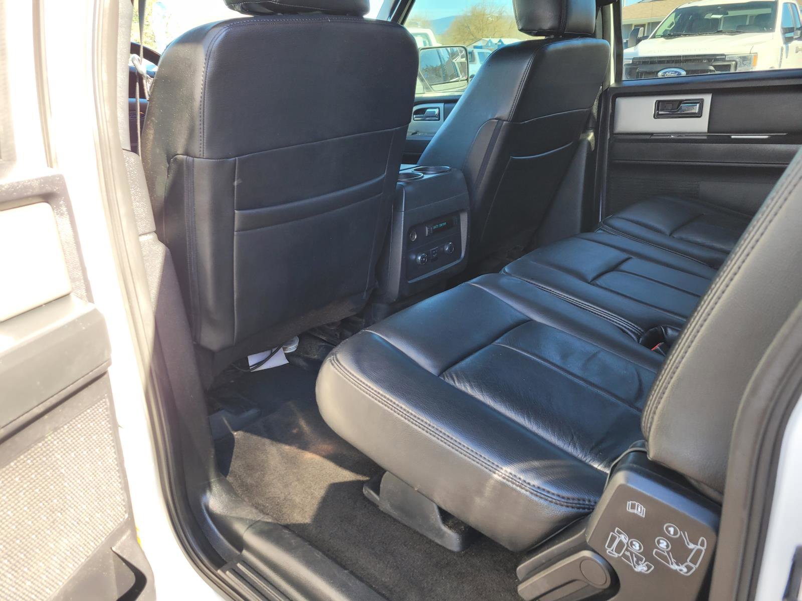 Used 2017 Ford Expedition EL XLT image 14