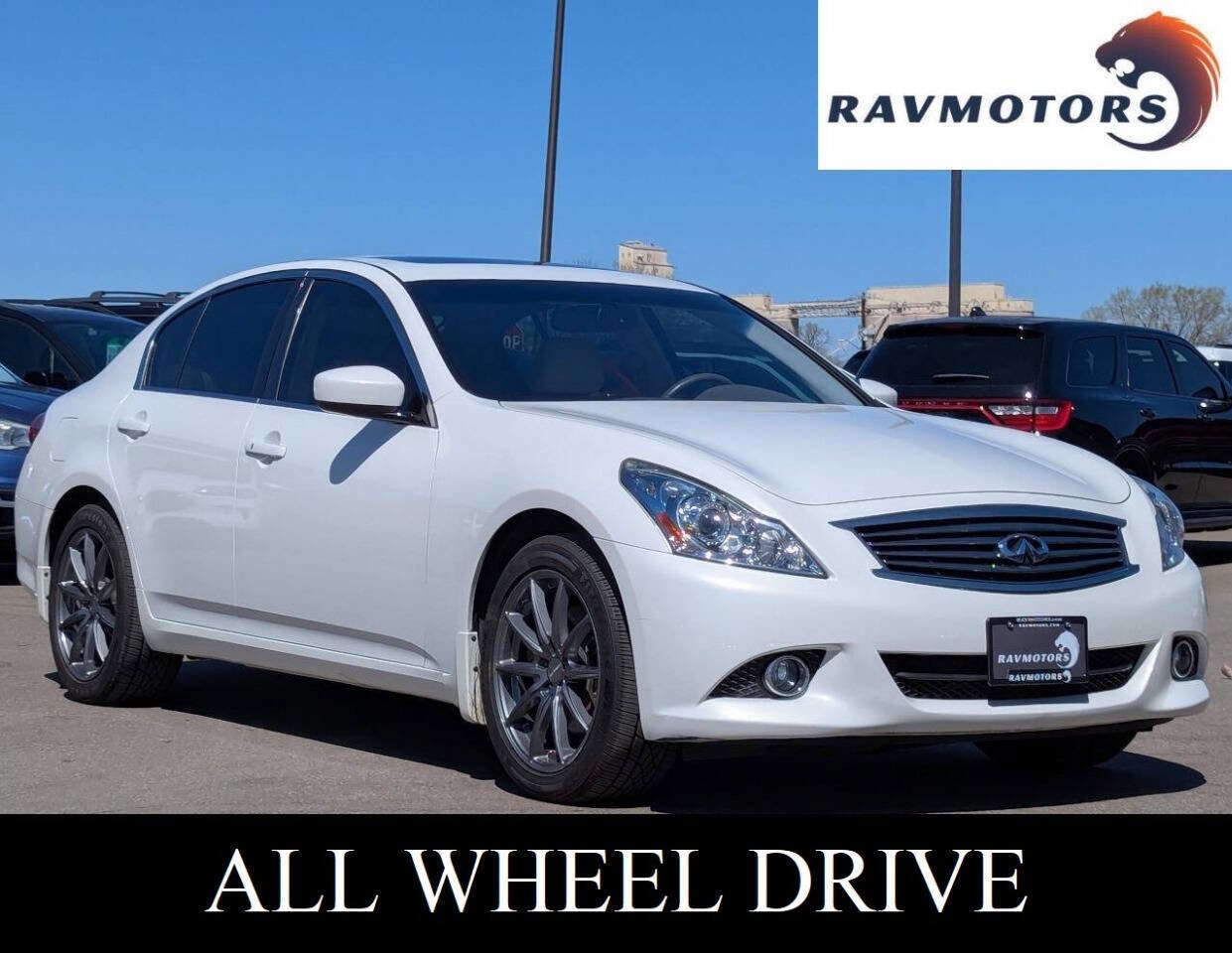 Used 2015 INFINITI Q40 AWD w/ Moonroof Package image 1