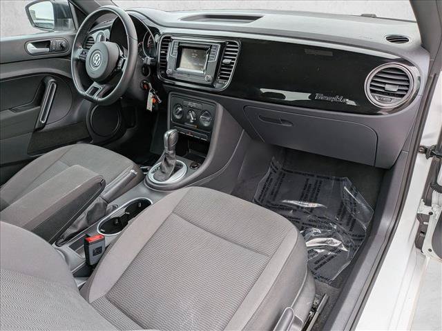 Used 2016 Volkswagen Beetle 1.8T S FWD image 19