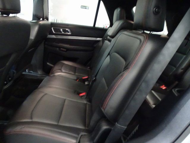 Used 2018 Ford Explorer Sport w/ Equipment Group 401A image 4