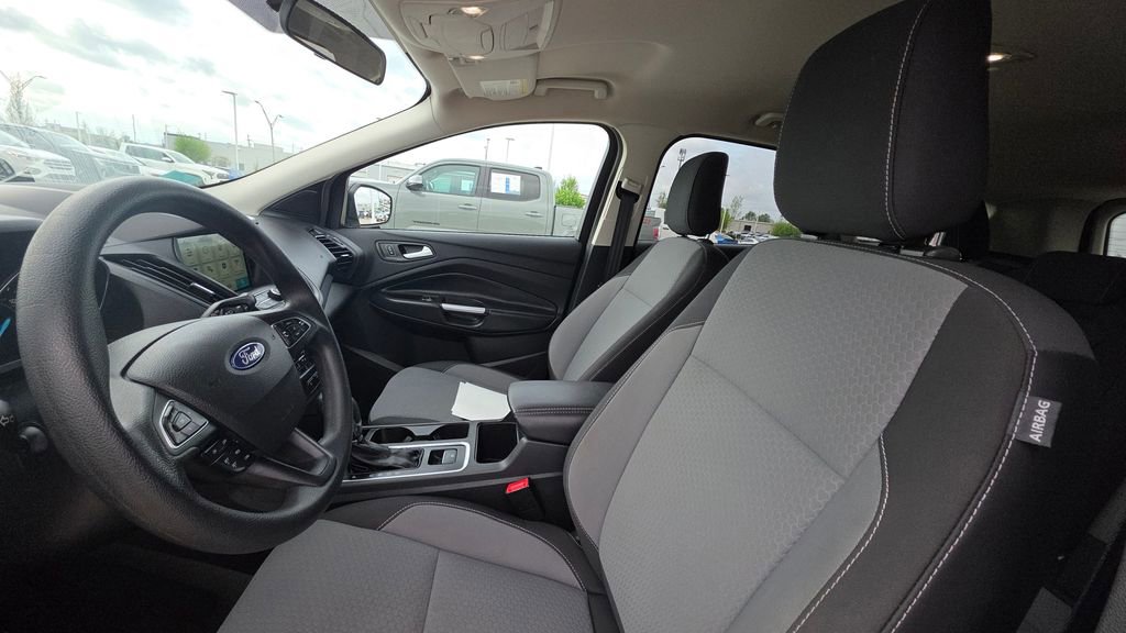 Used 2019 Ford Escape SE image 11