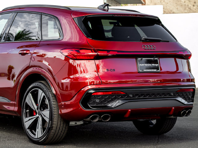New 2026 Audi SQ5 Prestige AWD/4WD image 11
