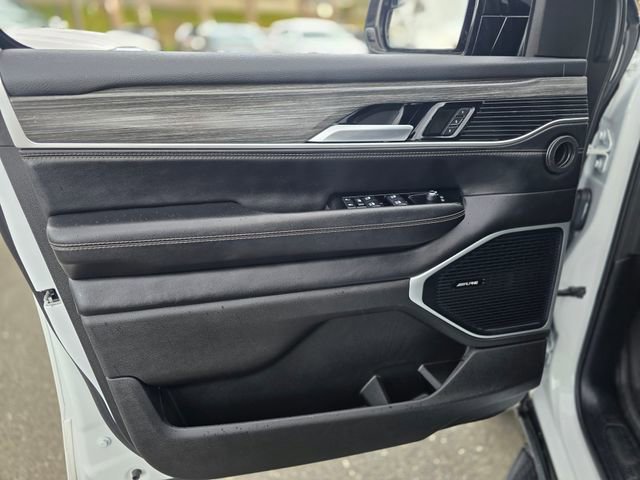 Used 2024 Jeep Wagoneer L Series II w/ Flexible Seating Group RWD image 23
