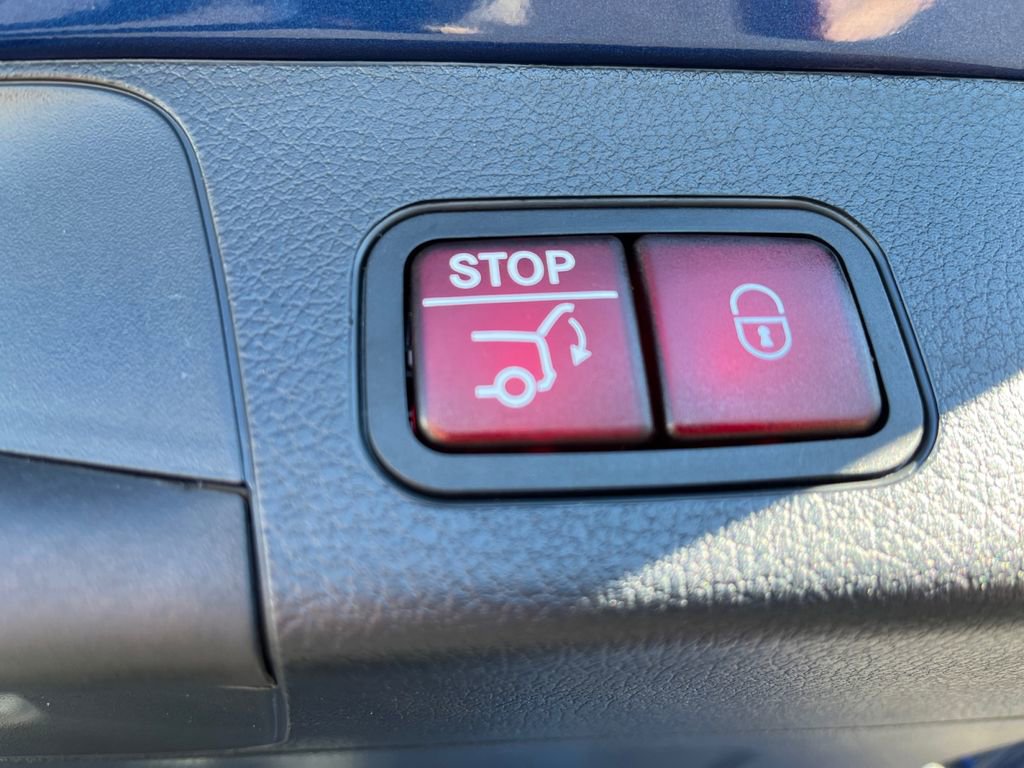 Certified 2025 Mercedes-Benz GLB 250 4MATIC image 20