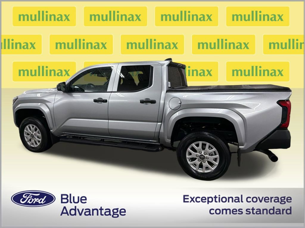 Used 2025 Toyota Tacoma SR RWD image 11